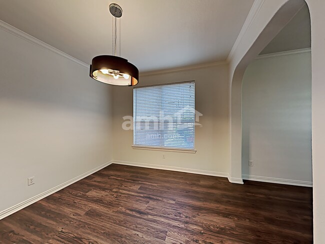 Photo - 5805 Kiger Dr