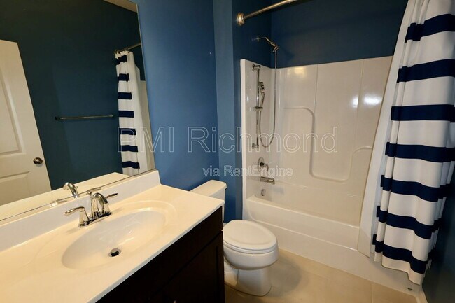 Photo - 7183 Yare St