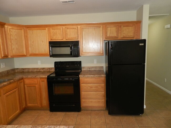 Photo - 107 Edna St Unit 107 Edna A