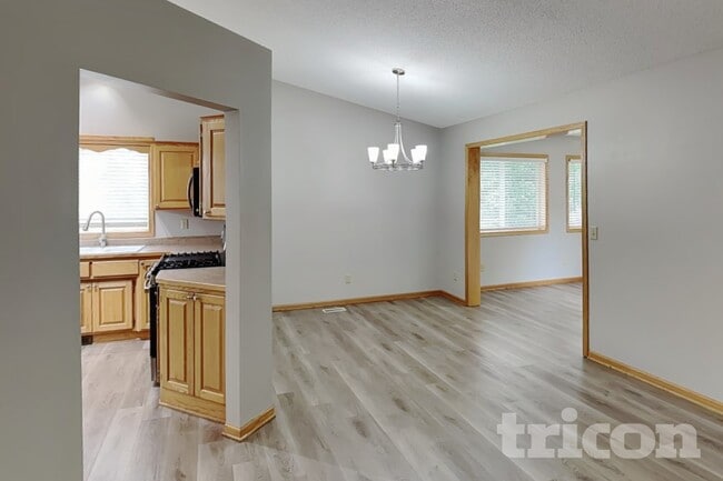 Photo - 23198 Jivaro St NW