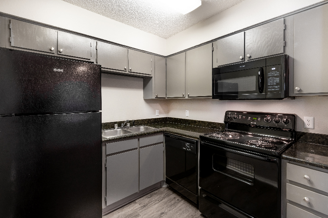 Photo - 1021 Timberoaks Dr Apartment Unit 1004 Timberoak Drive #4