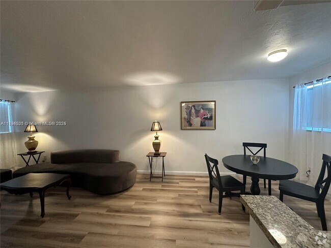 Building Photo - 12101 Griffing Blvd Unit 1 Rental