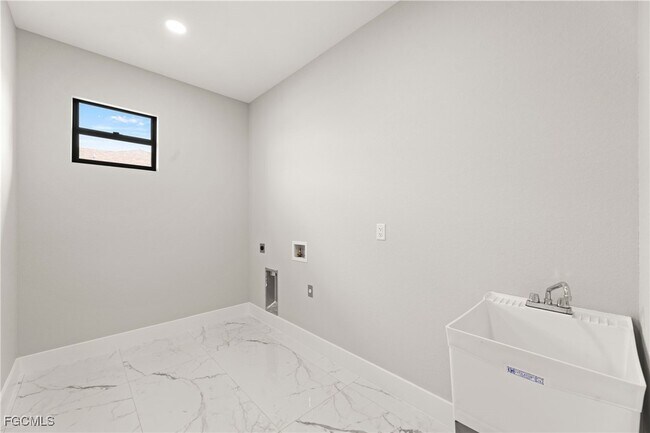 Photo - 2829 SW 25th Pl