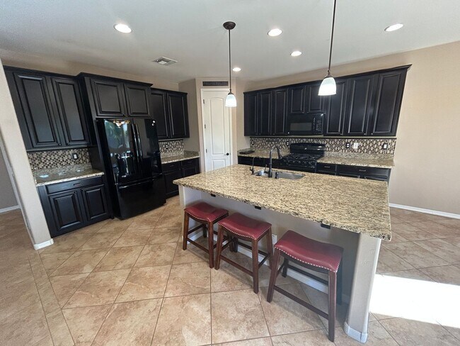 Photo - 18627 W North Ln