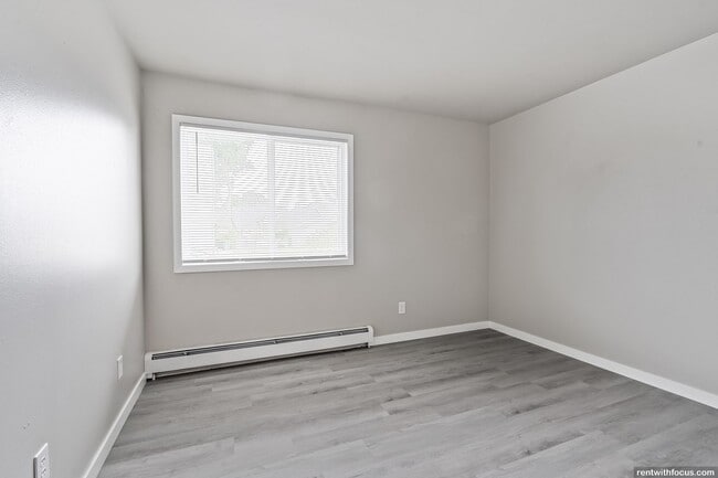 Photo - Elm Street Apartments