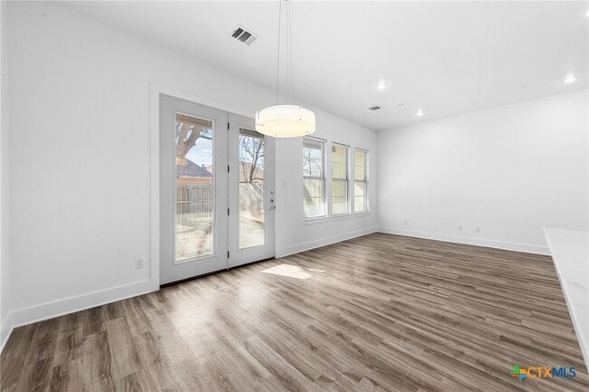 Photo - 6365 S 31st St