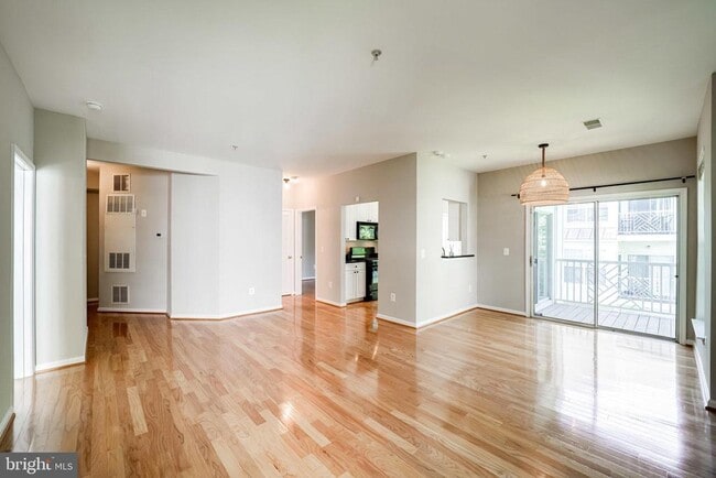 Photo - 5982 Founders Hill Ct Unit 202