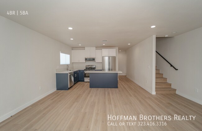 Photo - 204 E 29th St