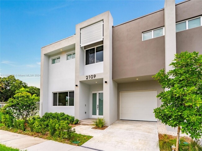 Photo - 2109 SW 18th Ave Unit #2109