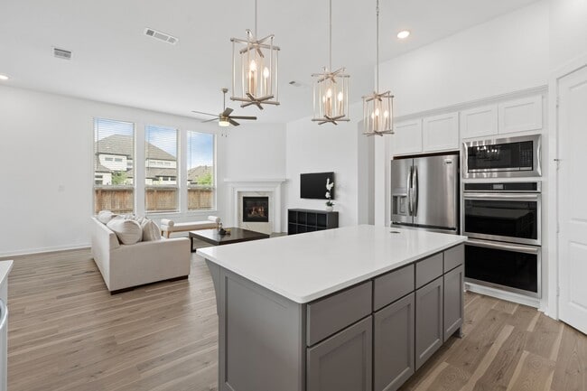 Photo - 7602 Zinnia Blossom Ln