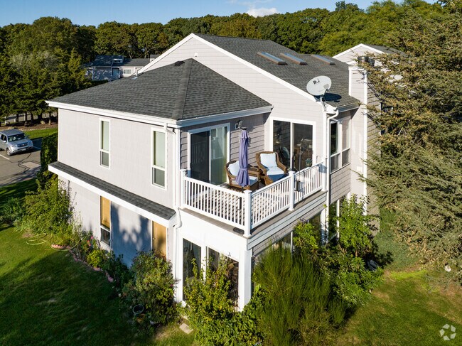 Photo - 1-12 Vista Dr