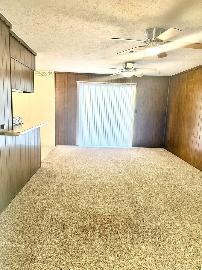 Photo - 501 E Oak St