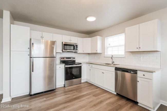 Photo - 257 S Shore Dr
