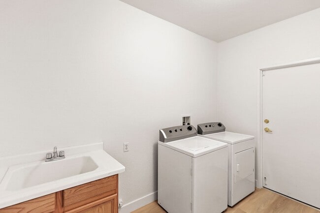 Photo - Beautiful 2 Bedroom Townhome In the Desirable Gated Terraces Of Seven Hills