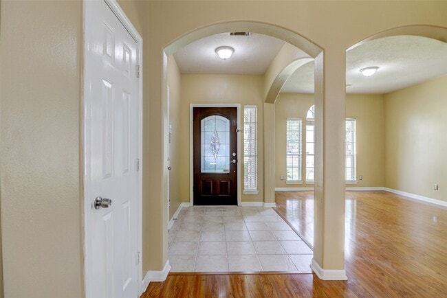 Photo - 3323 Pioneer Bend Ln
