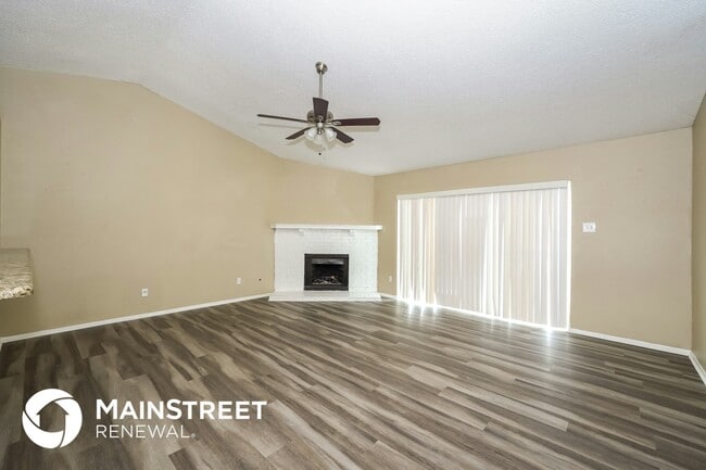 Photo - 7305 Shadow Bend Dr