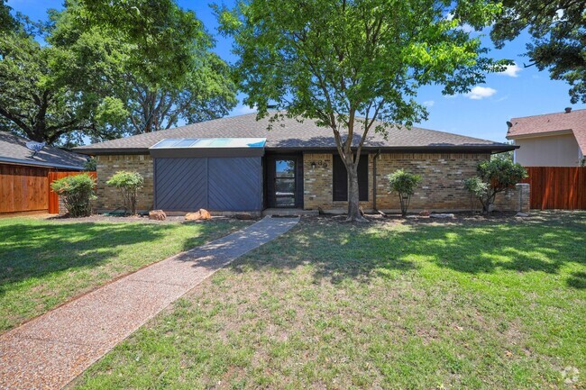 Building Photo - Elegantly Renovated Hickory Creek Home!
