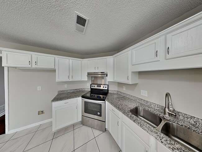 5657 Wolf Pack Dr
