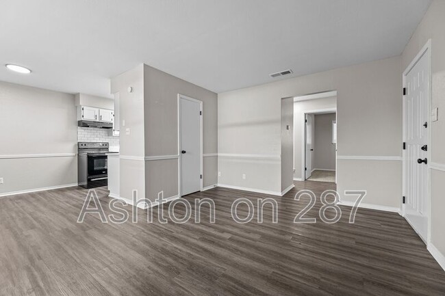Photo - 1301 US-287