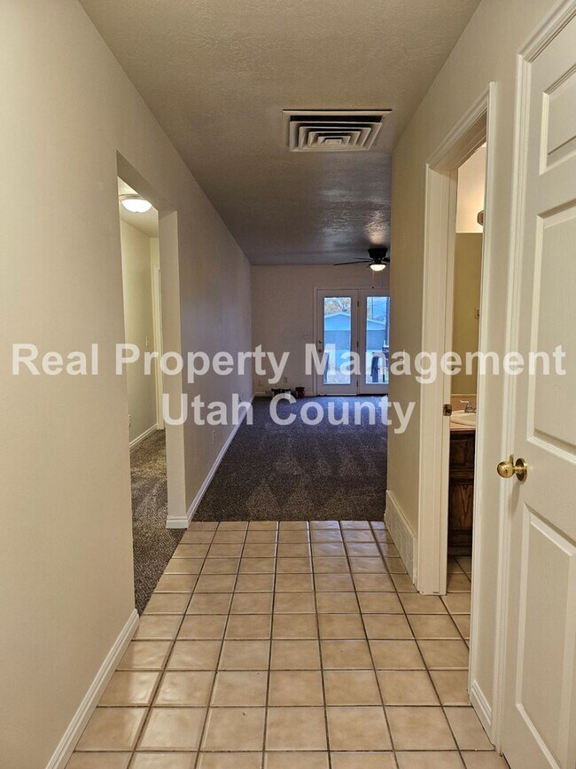 Spanish Fork home, new paint and carpet House Rental in Spanish Fork