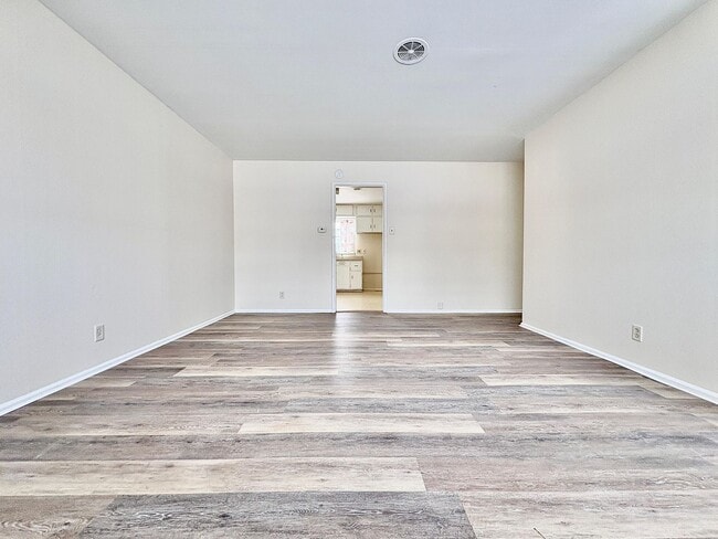 Photo - 427 S 28th St