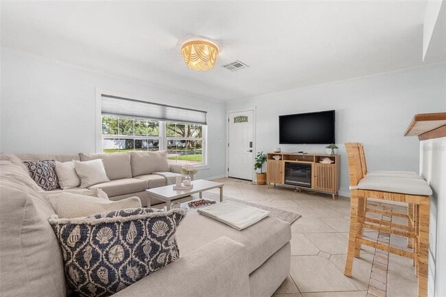 Photo - 6841 13th St N