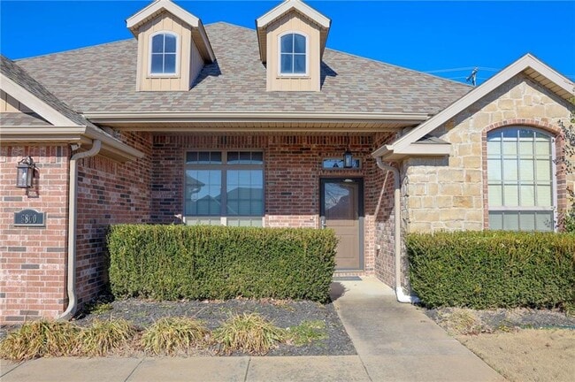 Photo - 3800 SW High Point Ave