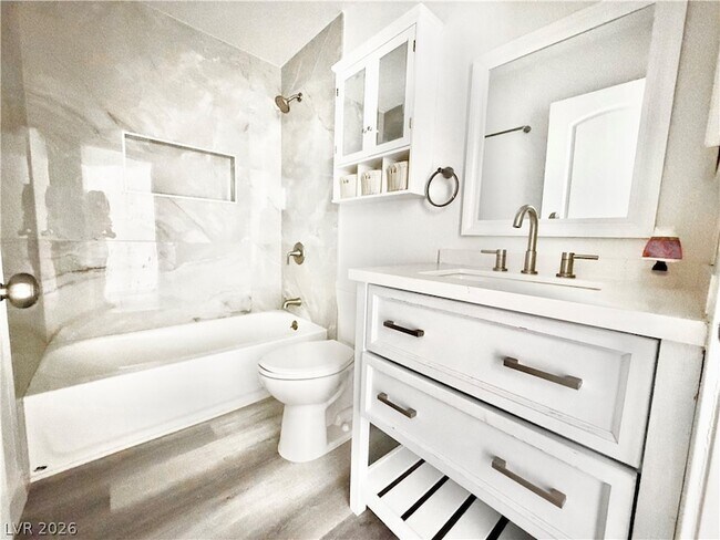 Photo - 1720 Cordoba Ln Unidad B