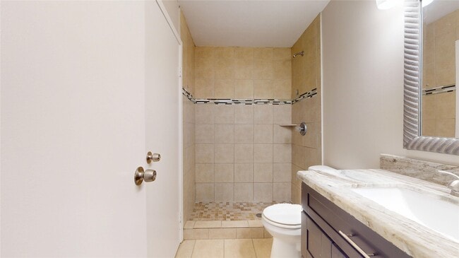 Photo - 2139 Middle Creek Dr