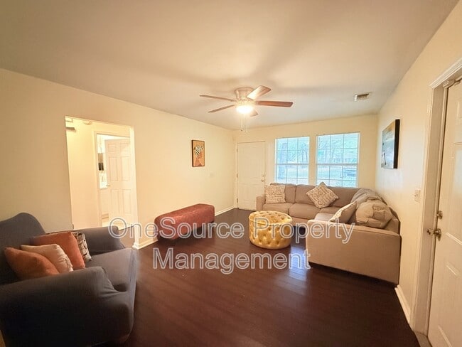 Photo - 261 Carterwood Dr