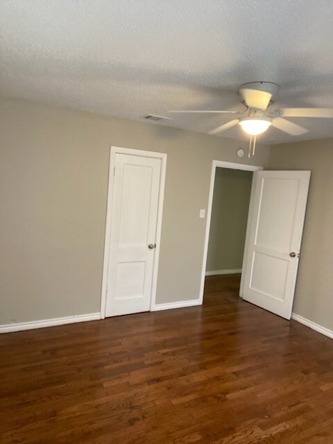 Photo - 3933 Winfield Ave