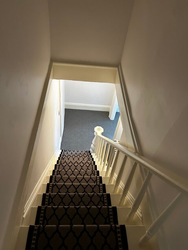 15 Oak St Unit Oak St #2