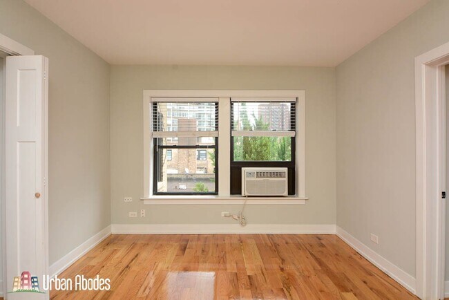 Photo - 555 W Arlington Pl Unit A04C