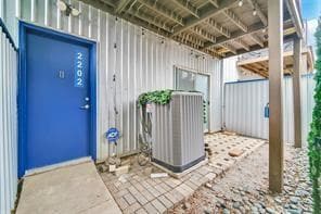 Photo - 2202 N Peak St