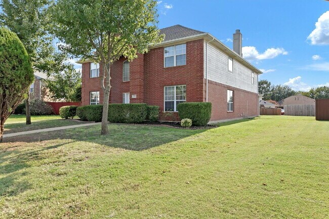 Spacious Richardson Home in Plano ISD with Patio, Fenced Backyard & 2-Car Garage