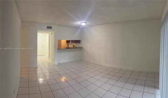 Building Photo - 11501 NW 44th St Unit 1-4 Rental