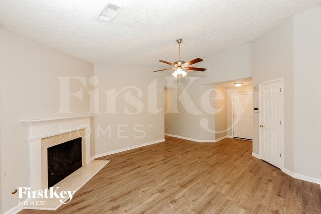 Photo - 5255 Hillcrest Glenn Dr