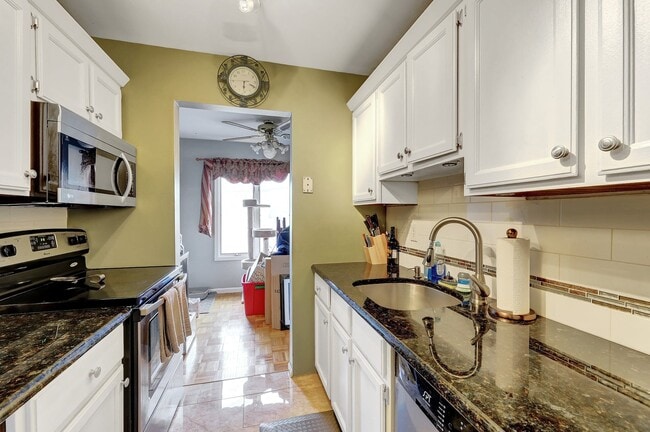 Photo - 2 Grand Ave Unit #2