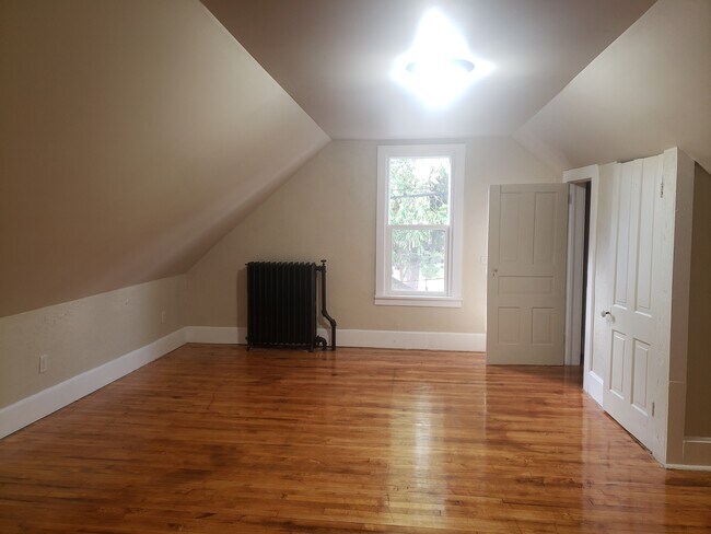 Photo - 309 E Lincoln St