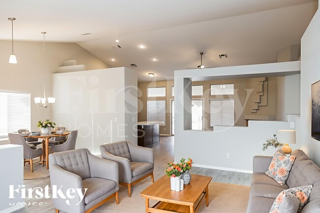 Photo - 6270 Bruma Ave