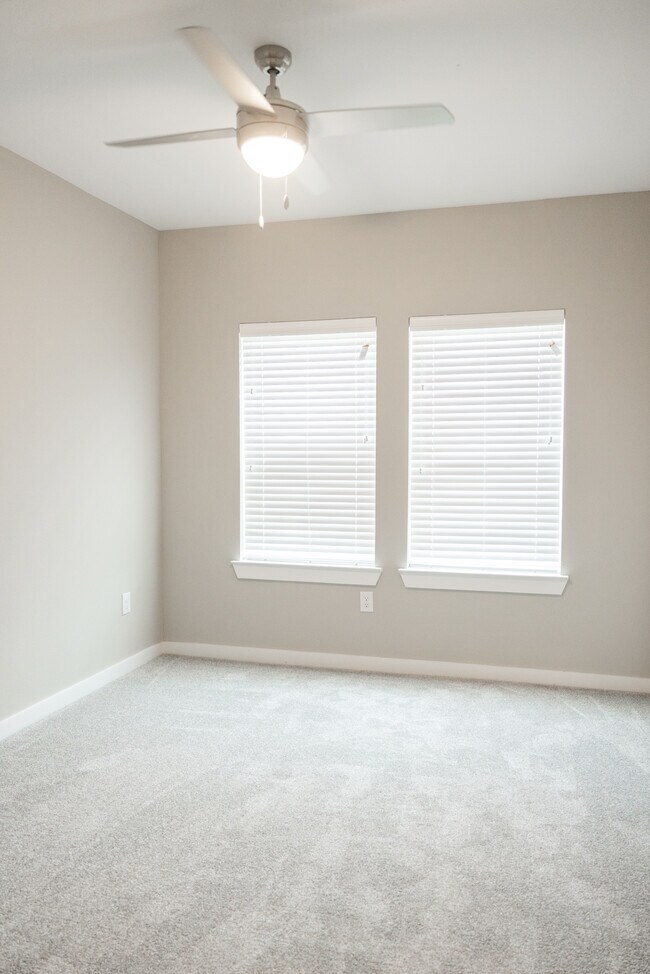 LOCKHART FARMS Apartments Lockhart, TX