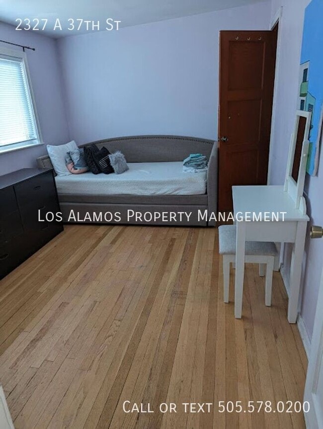 Photo - 2327 37th St