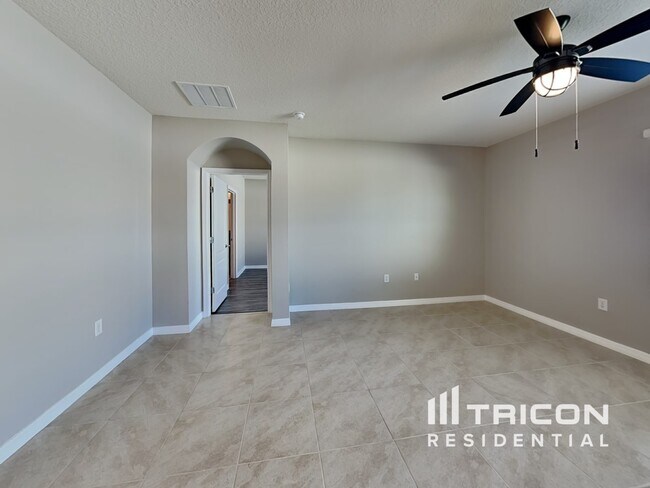 Photo - 5131 Star Ruby Ave