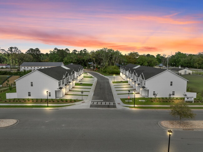 Photo - Oak Grove Townhomes