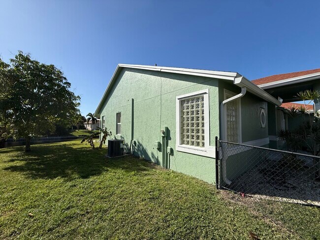 Photo - 1168 Hatteras Cir