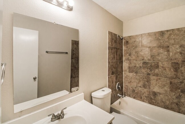 Building Photo - 1145 Verde Trails Dr