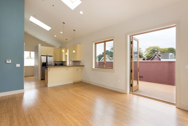 Photo - Available Unit In The Heart Of Elmwood!