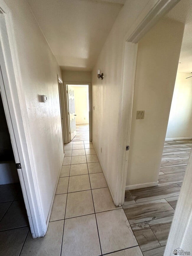 Photo - 3768 W 12th St