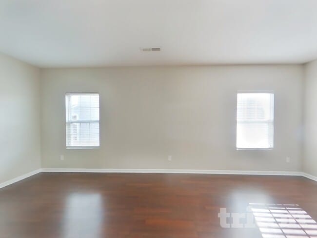 Photo - 3301 Pikes Peak Dr