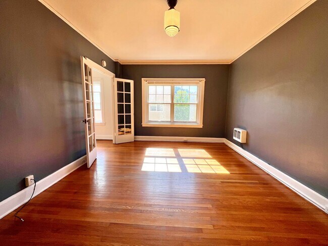 Photo - Historic Studio with Murphy Bed, Storage & Prime Alphabet District Location!